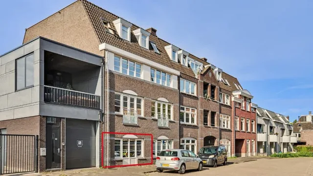 Mgr.Bekkersstraat 101