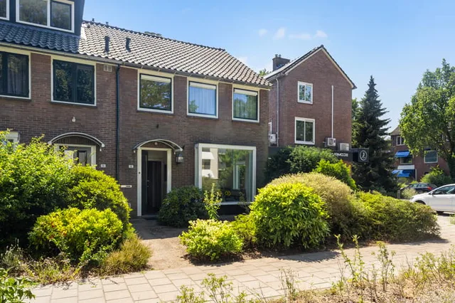 Leyenseweg 81