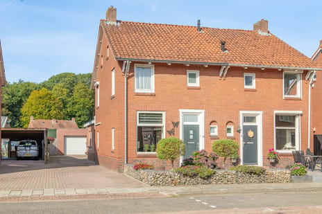 Agostraat 25