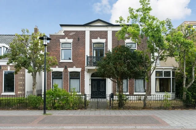 Van den Endelaan 18