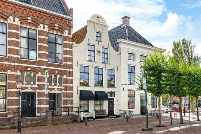 Grote Bredeplaats 4