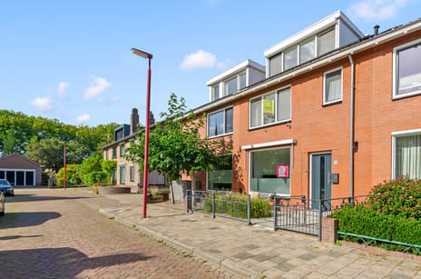 Bernhardstraat 17