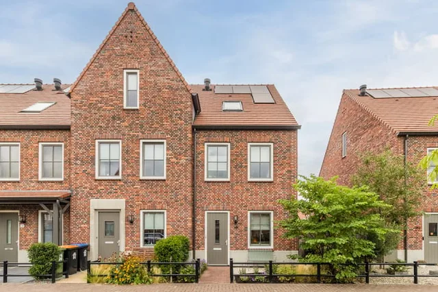 Cederhout 18