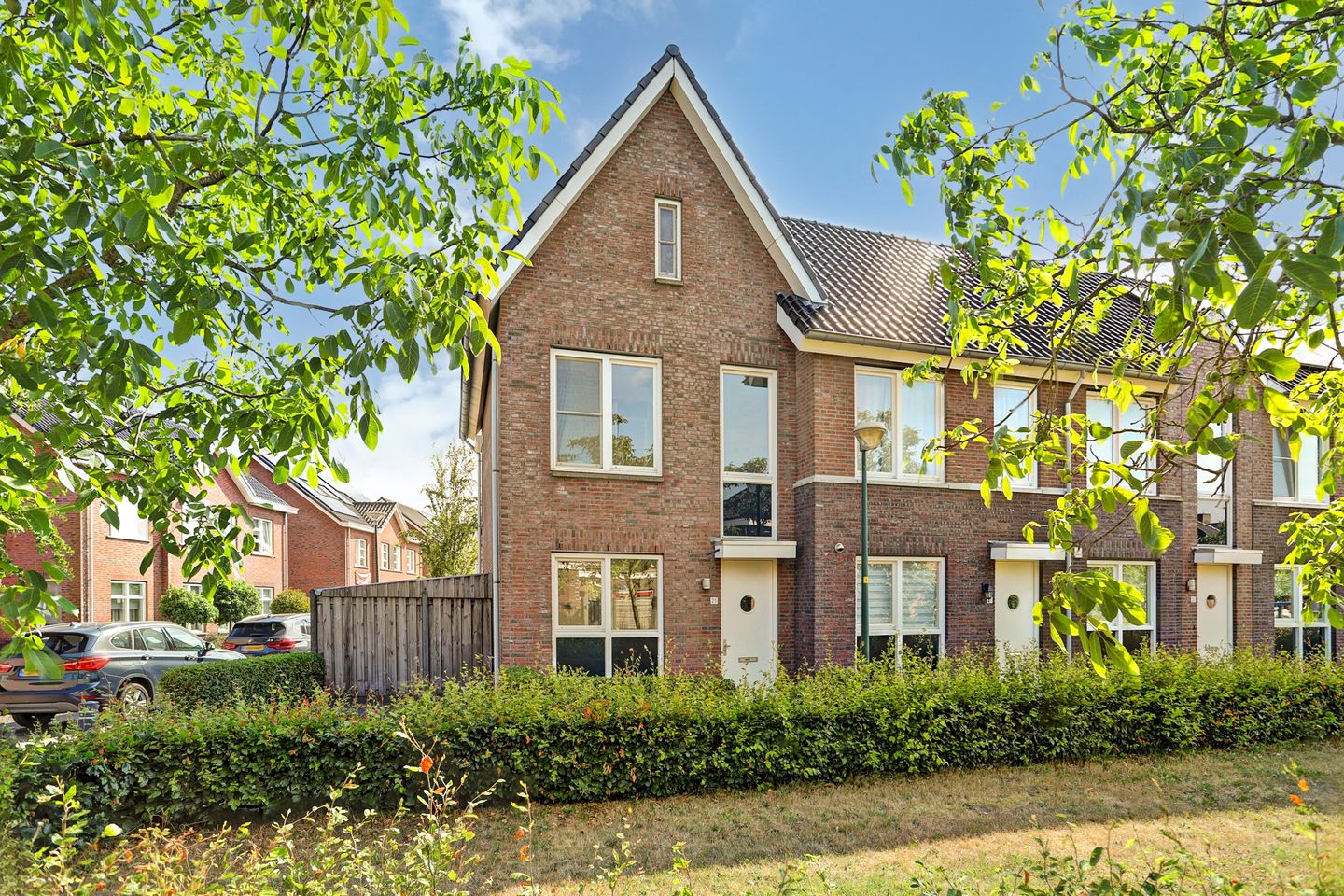 Laar 25