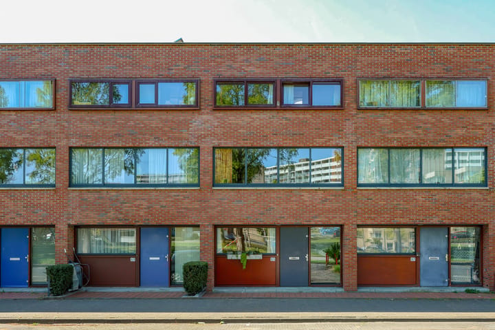 Raden Adjeng Kartinistraat 65