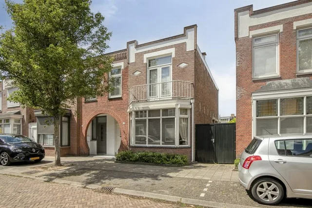 Vrouwemadestraat 20