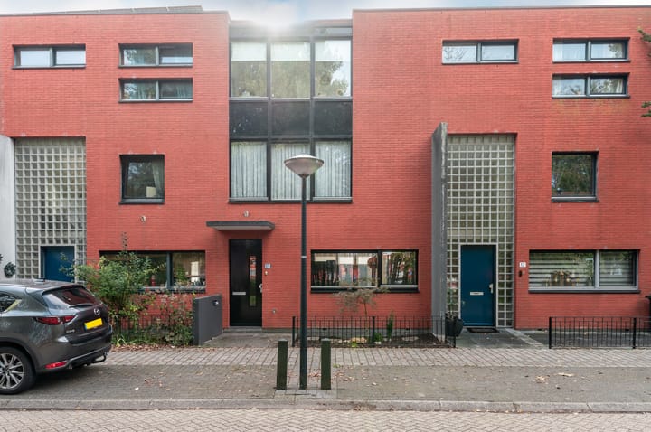 Barnsteenstraat 11