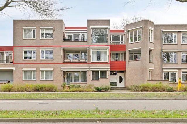 Raadhuislaan 93