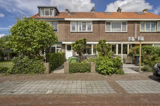 Donklaan 13