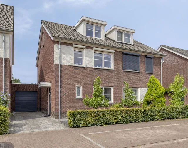 Tongelreep 24