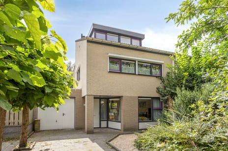 Elsenestraat 1