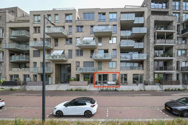 Mary van der Sluisstraat 430