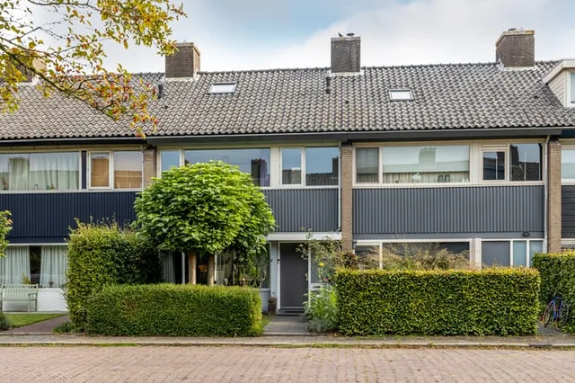 Amstenradestraat 17