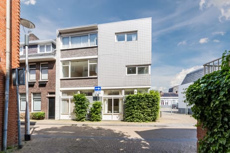 Roemerhof 8
