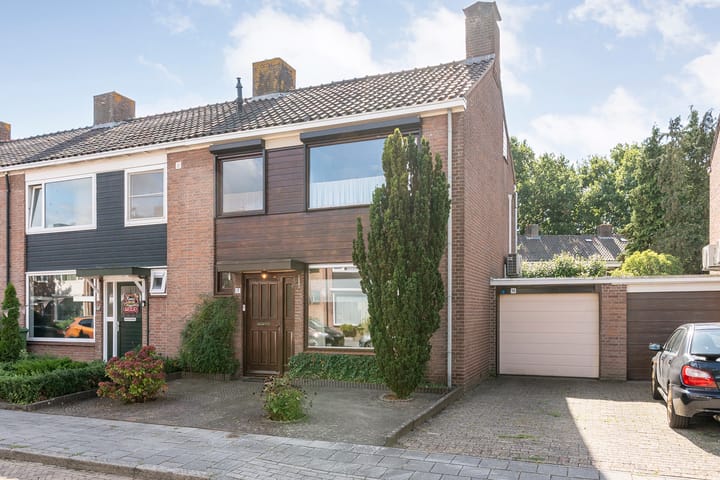 Willem Kalfstraat 17