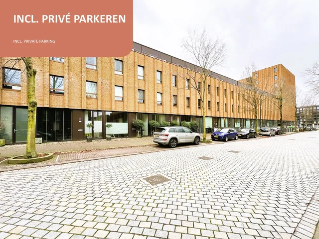 Pieter Oosterhuisstraat 106