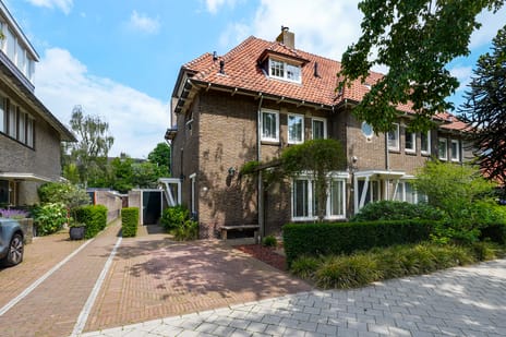 Burgemeester van Meursstraat 43