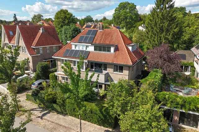 Van Ruisdaelstraat 12