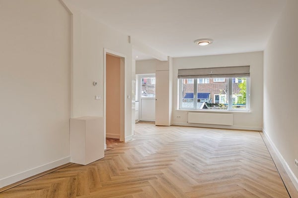 Zestienhovensekade 47