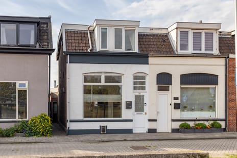 Ambtstraat 143