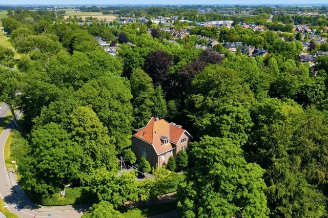 Van Oldenbarneveldweg 53