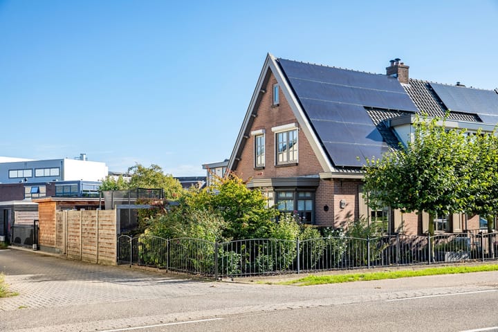 Spoorstraat 51