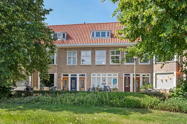 Van Zeggelenplein 64