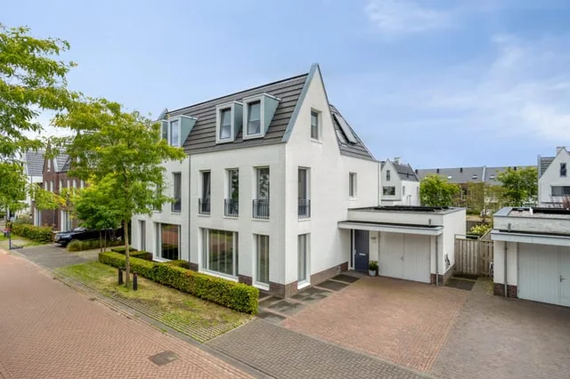 Honingklaverstraat 13