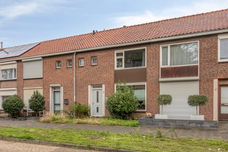 Doctor Hoebenstraat 19