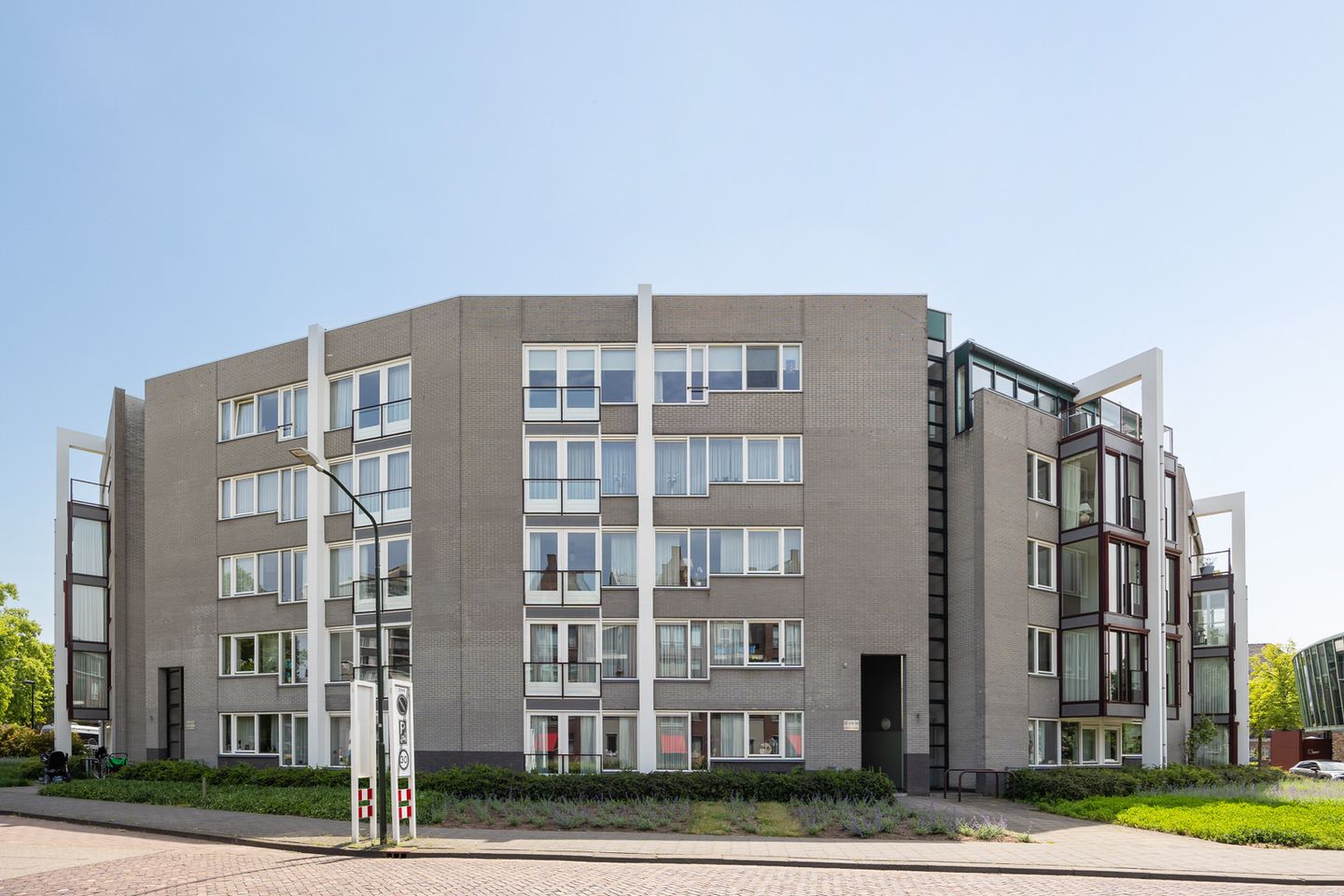 Dr.van Helvoortstraat 42