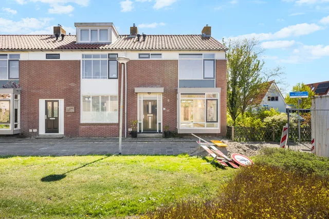 Leendert den Bergerstraat 15