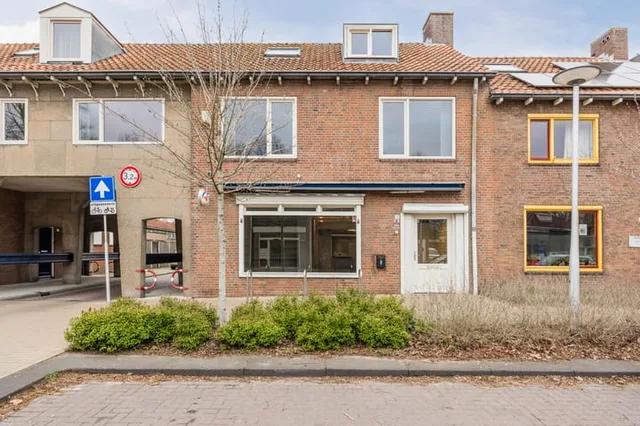 Pater van den Elsenplein 2