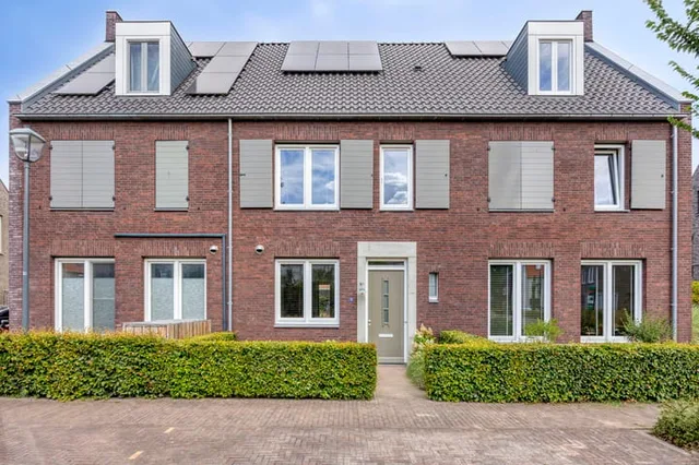 Broekbeemd 19