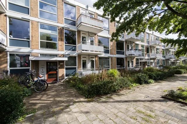 Hijmans van den Berghlaan 6