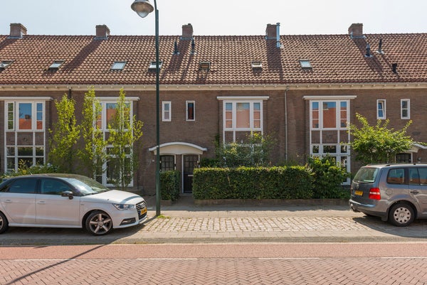 Petrus Dondersstraat 84