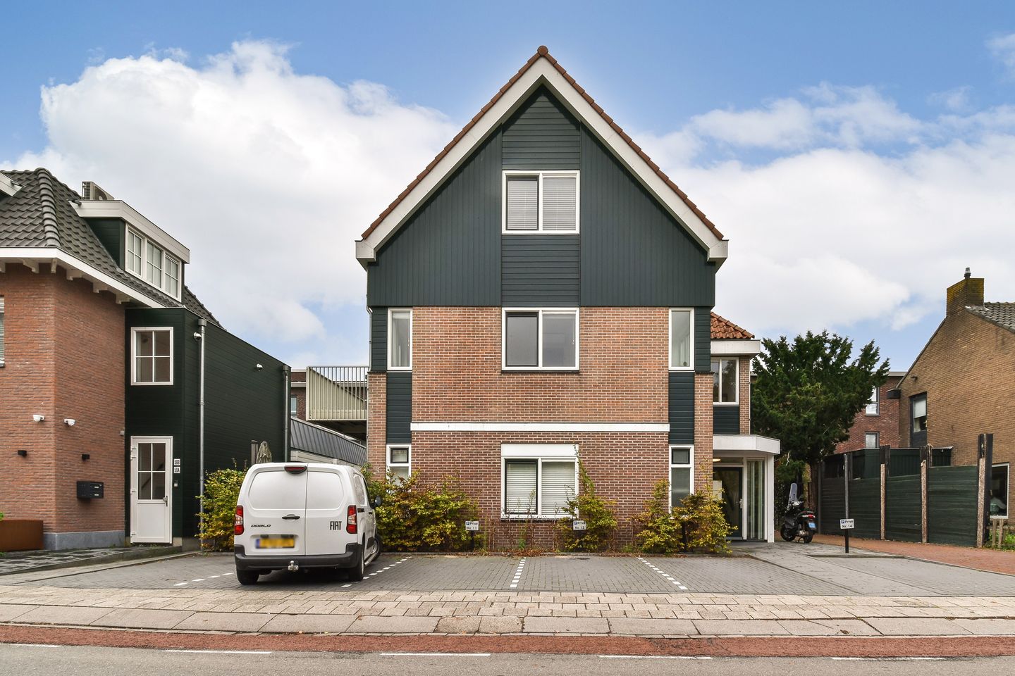 Dorpsstraat 56