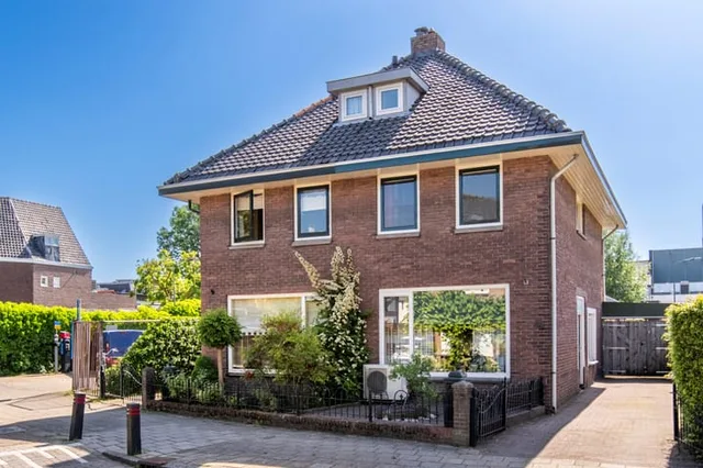 Fluitersstraat 64