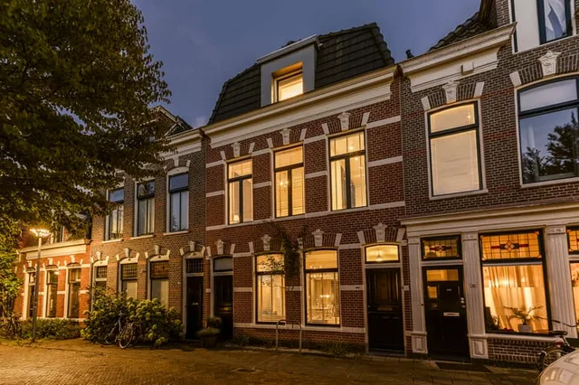 Leeuwarderstraat 30