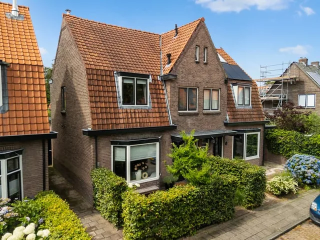 Van Woustraat 11