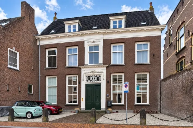 Ambtmanstraat 9-e