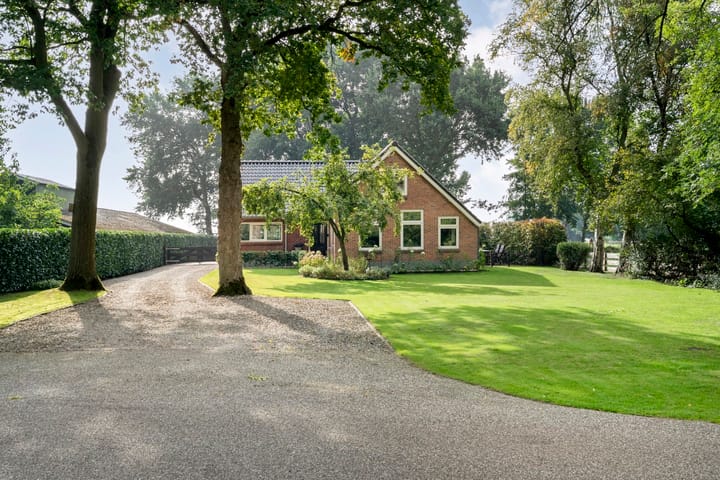 Zestiende Wijk 32