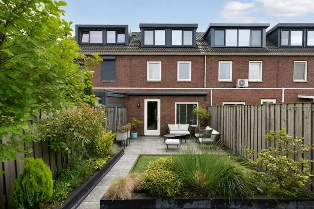 Auroraplantsoen 33