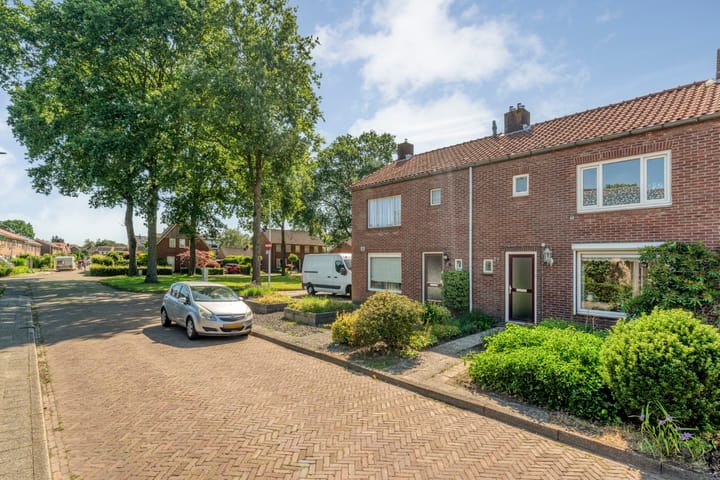 de Ruyterstraat 24