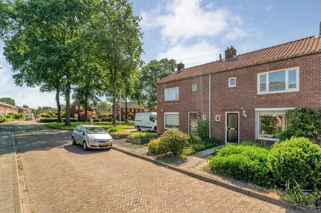 de Ruyterstraat 24