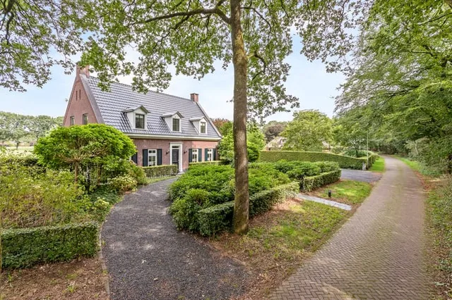 Kosteeweg 11