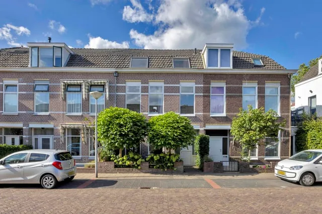 Oranjestraat 8