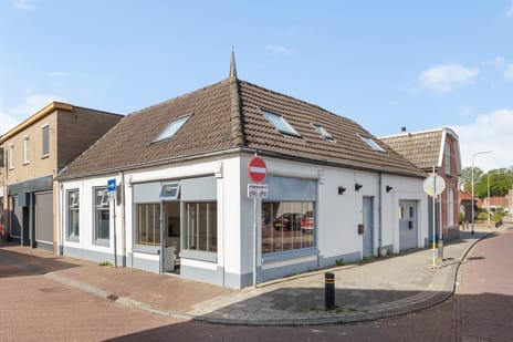 Stationsstraat 38