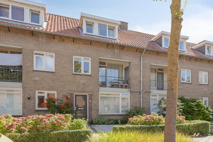 De Ruyterstraat 67