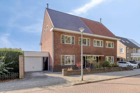 Oostsingel 30