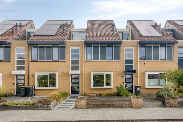 Abe Lenstrastraat 9